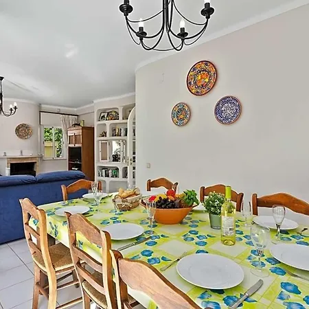 Sleeps 2 With Pool Air Con And Wifi Villa